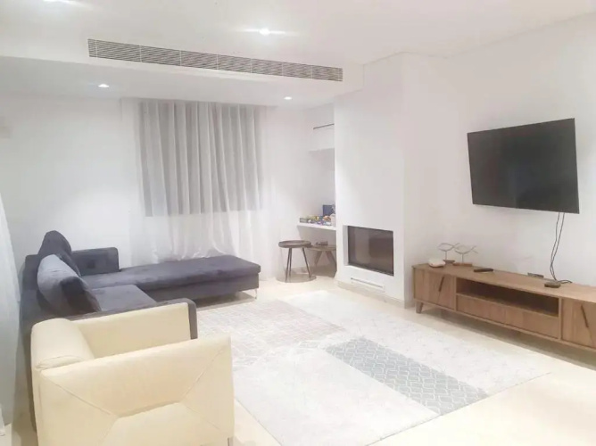 Holiday 6 Bedroom Luxury Villa