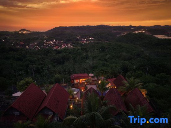 Sebuluh Sunset Hill
