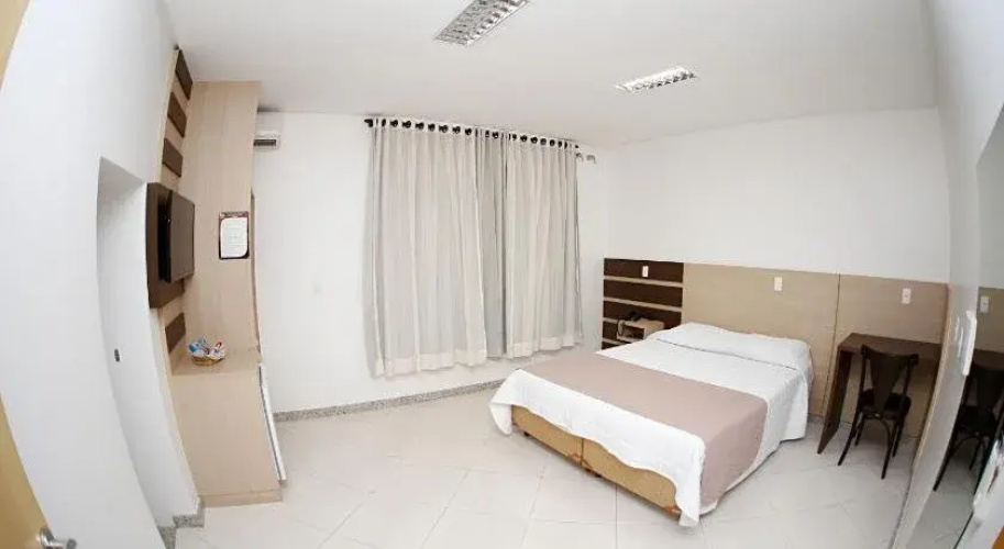 Luz Hotel Pato Branco