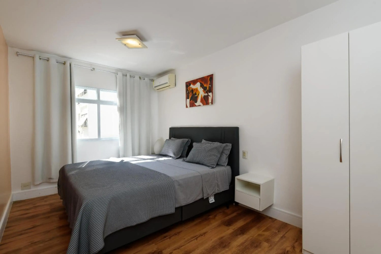 spacious penthouse duplex arpoador