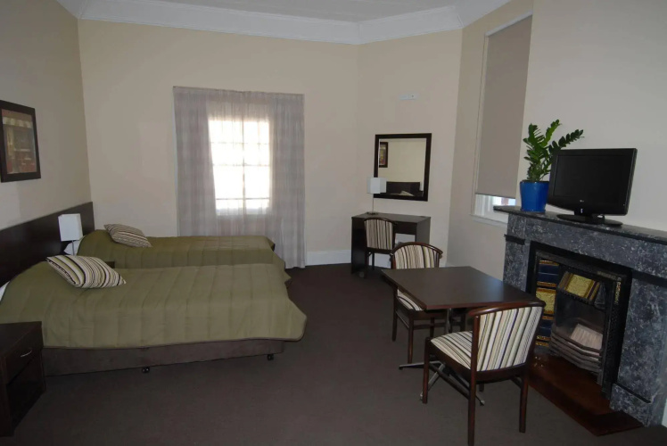 Captain Cook Hotel