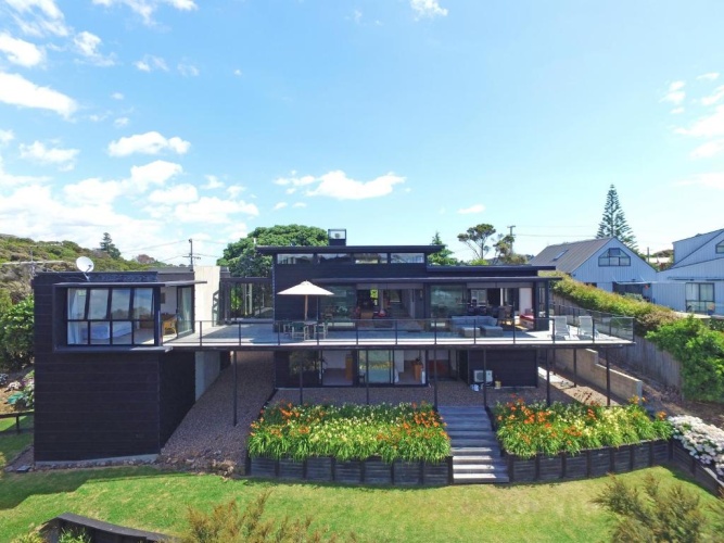 3 Bedrooms Cottage