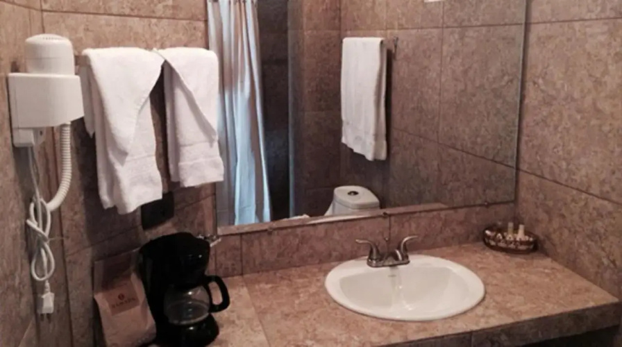 Hotel La Canoa