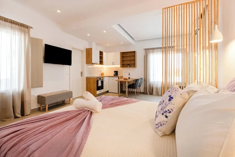 Luxury Triple room