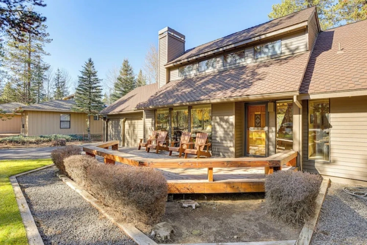 3 Bedrooms Cottage