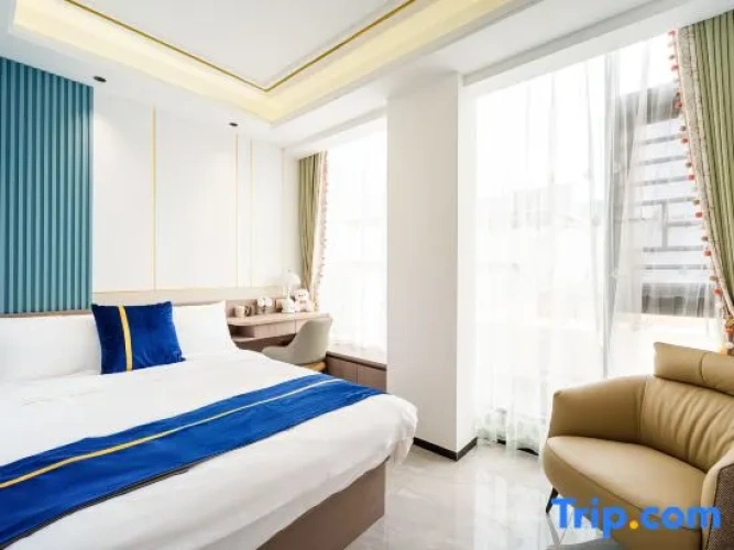 Deluxe Family room