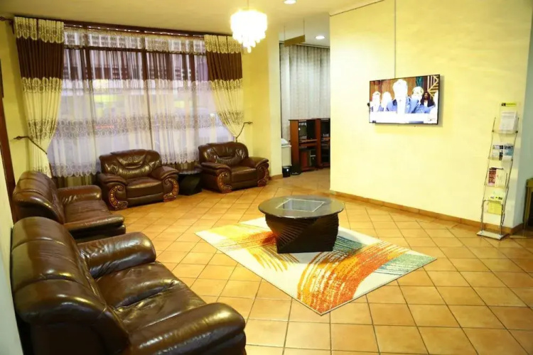 New Safari Hotel