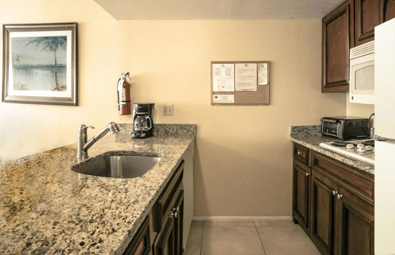 Parc Corniche Condominium Suite Hotel photo 27
