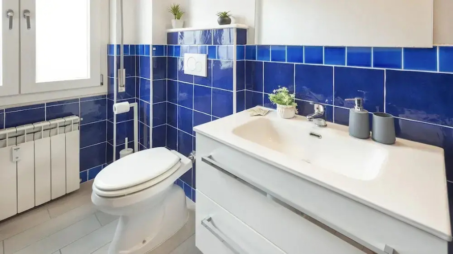 Central Comfort Holiday House