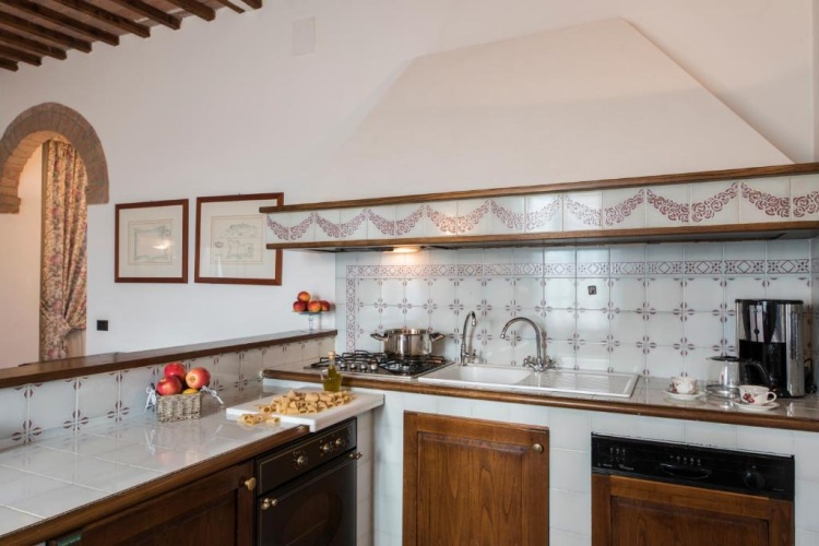 3 Bedrooms Basement Apartment with view