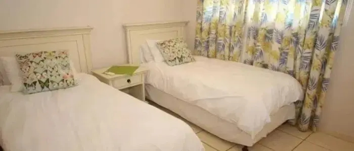 101 B Santorini, Margate