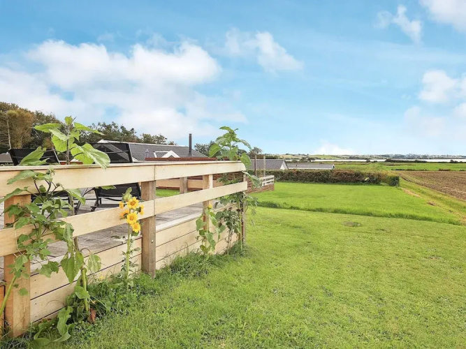 9 Person Holiday Home in Millinge-by Traum