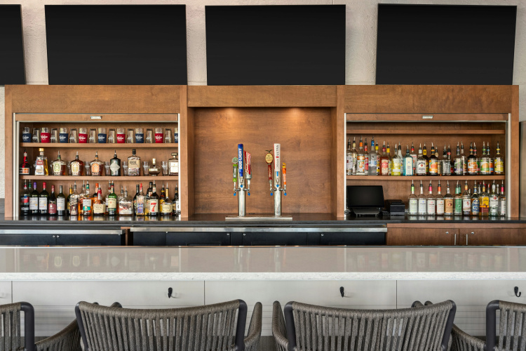 Doubletree By Hilton Fort Myers At Bell Towershops photo 11