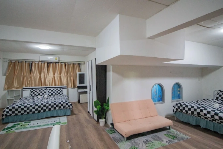 Standard Family room