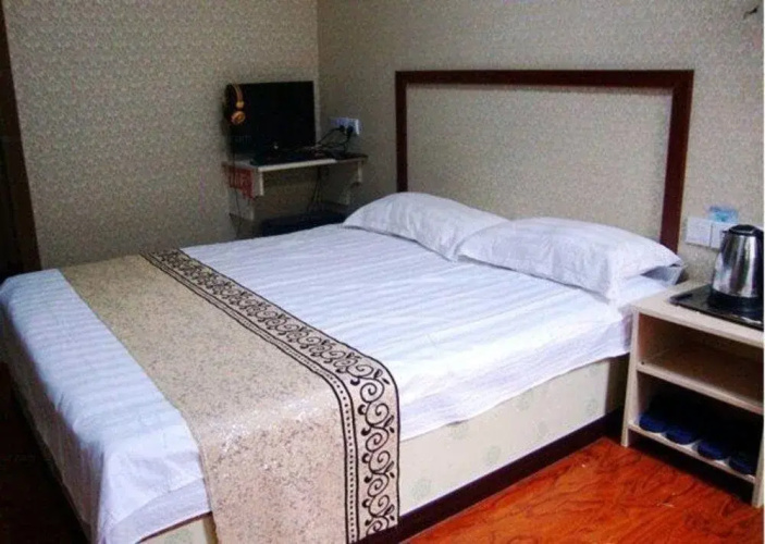 Qufu Shengrun Inn