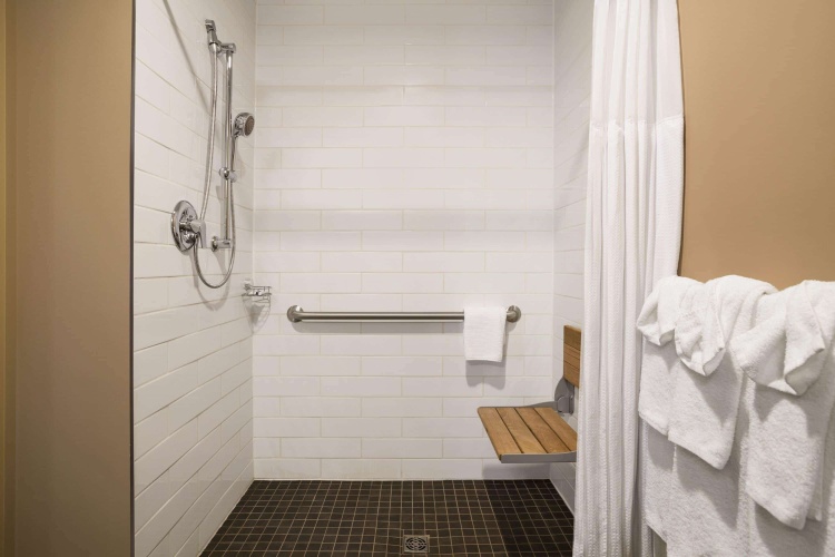 Microtel Inn & Suites by Wyndham Blackfalds Red Deer North photo 8