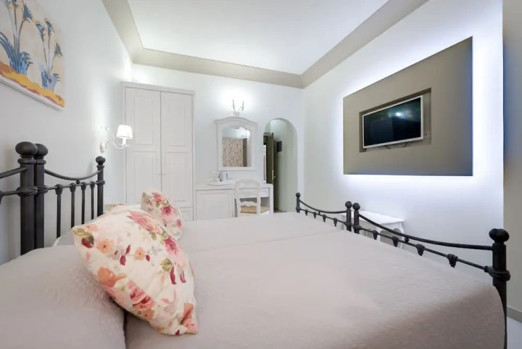 Superior Double room with balcony