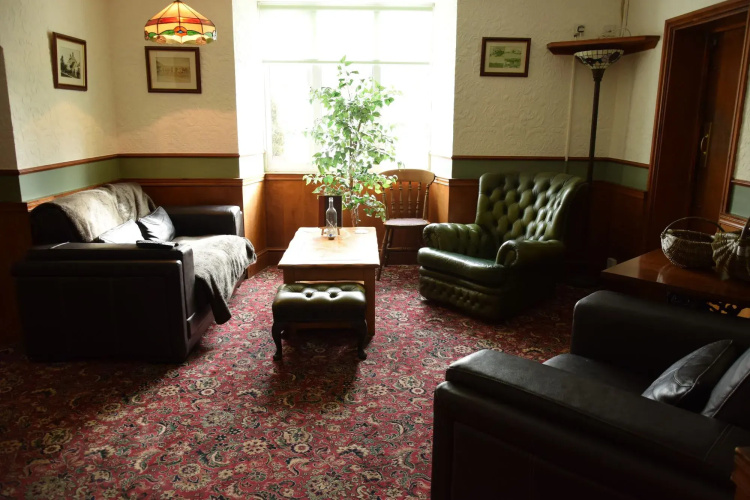 The Flask Inn