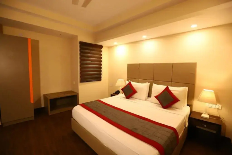 Hotel Dumpy Inn
