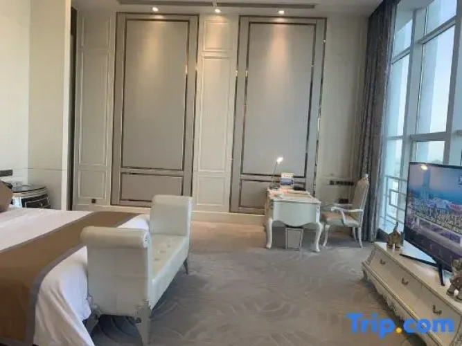 Quadruple Suite