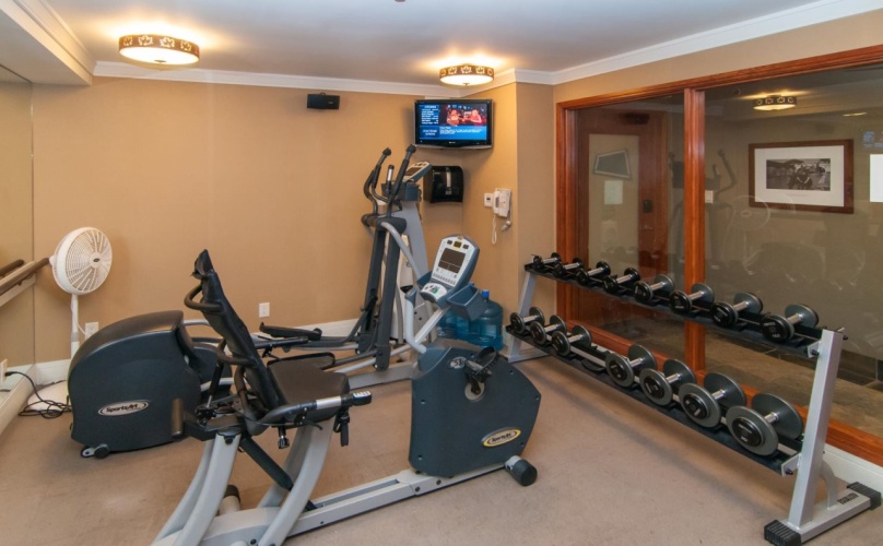 The Fox Hotel & Suites photo 17