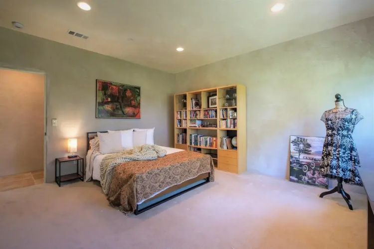 Lx17 Pebble Beach Golfer Retreat