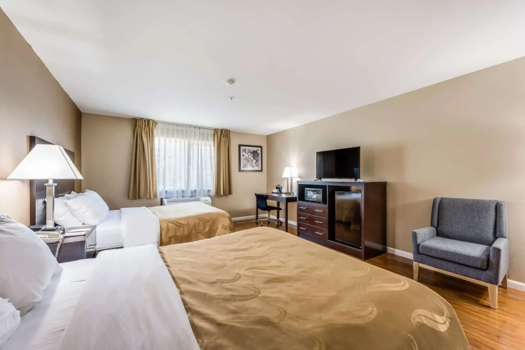 Standard Quadruple room