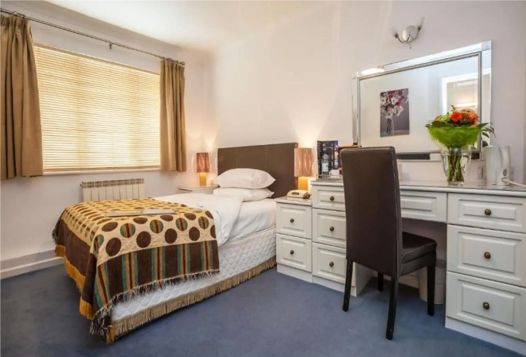 Standard Single room