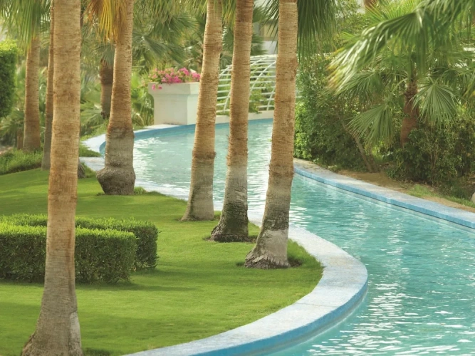 Family Suite with pool view