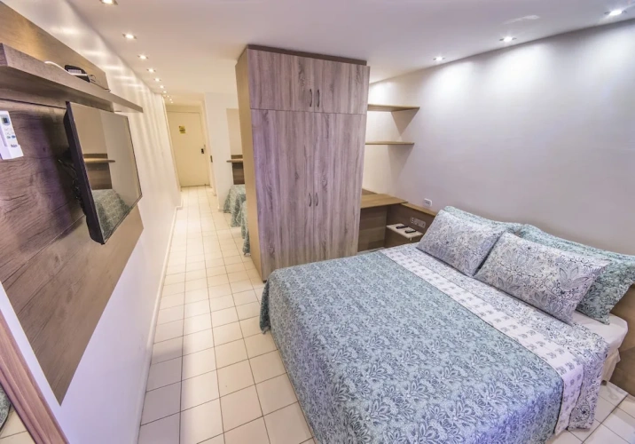 1 Bedroom Premium Suite with partial sea view