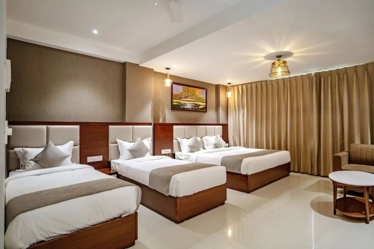 Standard Quadruple Family room
