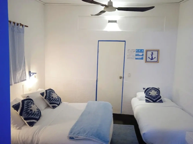 Standard Triple room