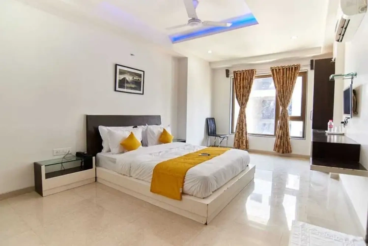 Superior room