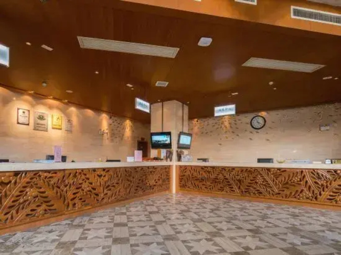 Poly Hot Spring Spa Hotel