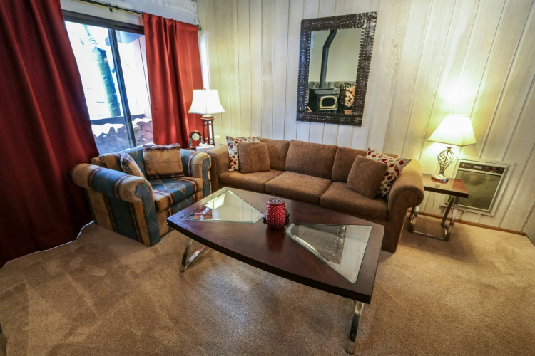 Mammoth West #106 Condo