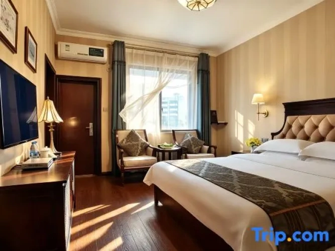 Deluxe Family Suite