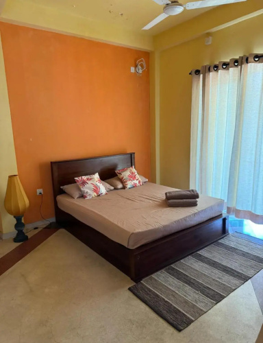 Cheerful One Bedroom Apartment