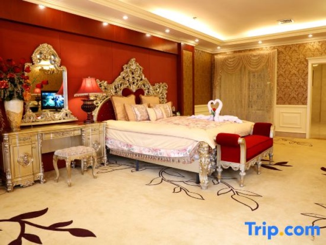 Presidential Suite