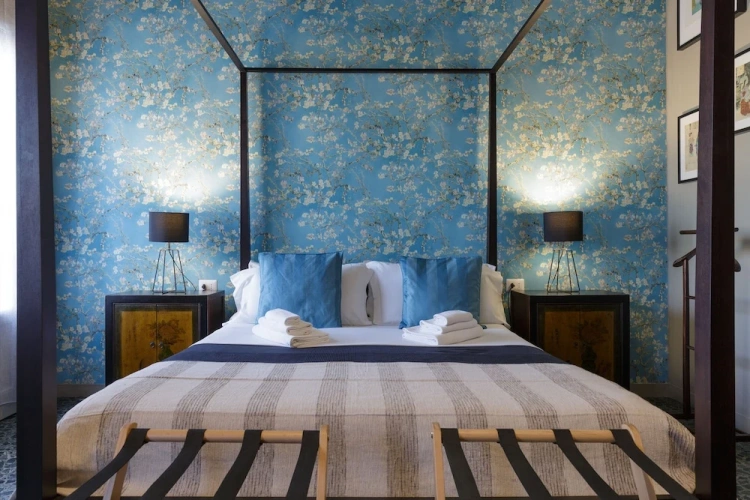 Classic Double room with city view