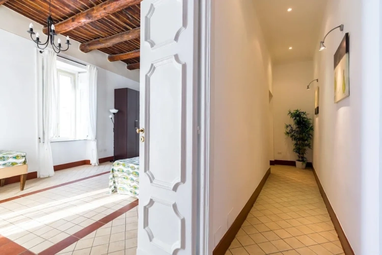 3 Bedrooms Apartment