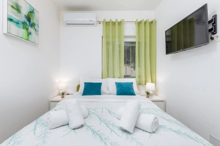 Marine Lux apartments