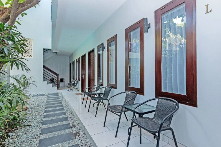 ZEN Rooms Kuta Theater