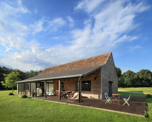 5 Bedrooms Cottage with lake view
