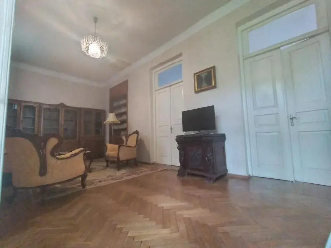 Mary's Apartment