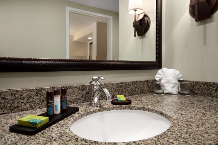 Embassy Suites by Hilton La Quinta Hotel & Spa photo 10