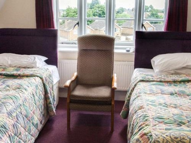 Standard Twin room