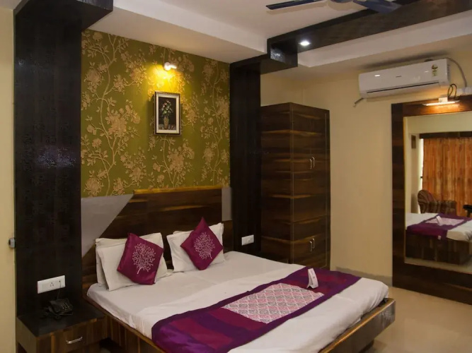 OYO 4065 Hotel Richi