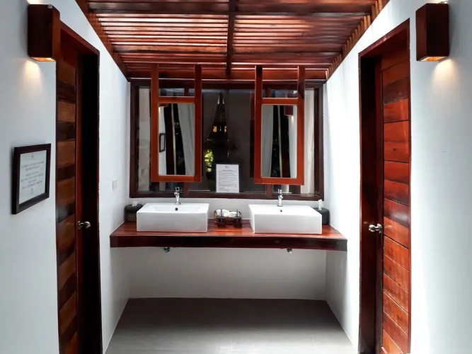 Harana Surf Resort - Hostel