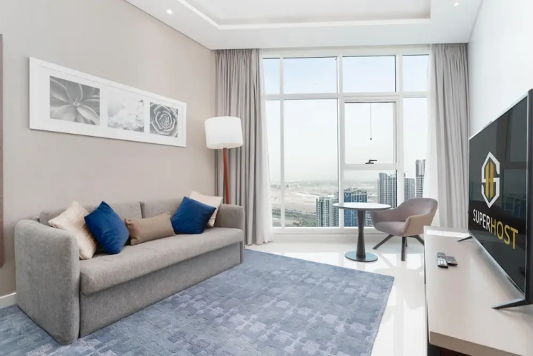 SuperHost - Breathtaking Canal Views From this Cozy Apartment