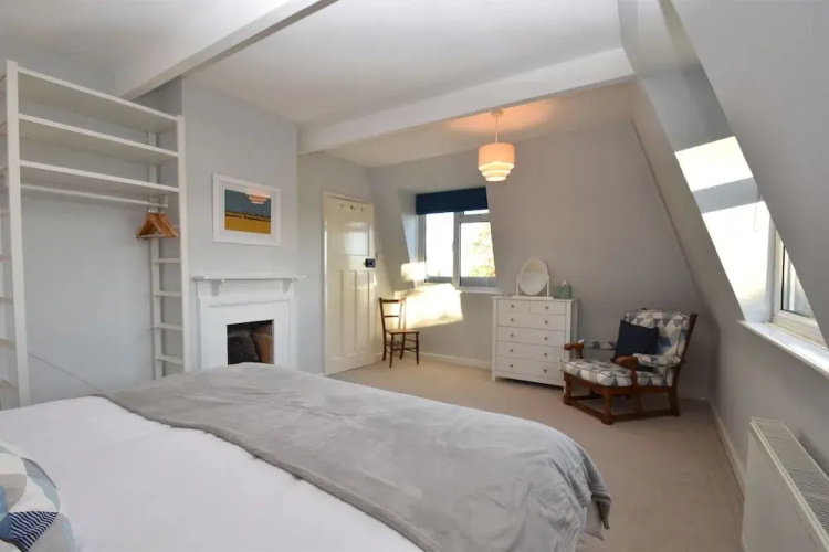 Maytham Cottage